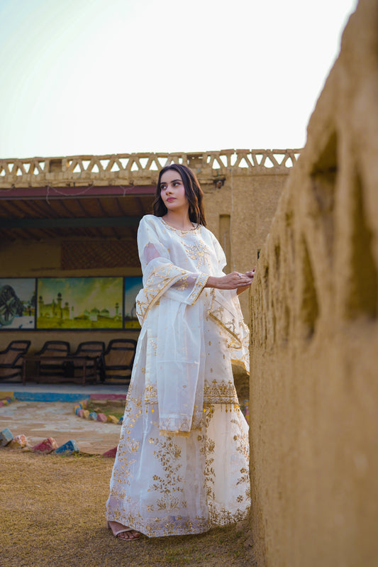 Mehré Gilded Whisper