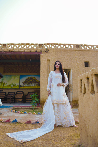 Mehré Gilded Whisper